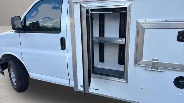 New 2025 Chevrolet Express 3500 w/ Power Convenience Package RWD image 20