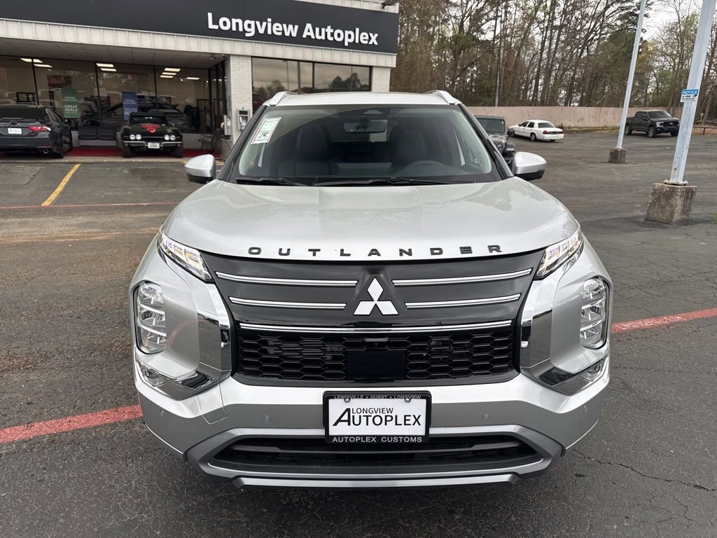 New 2026 Mitsubishi Outlander SEL FWD image 3