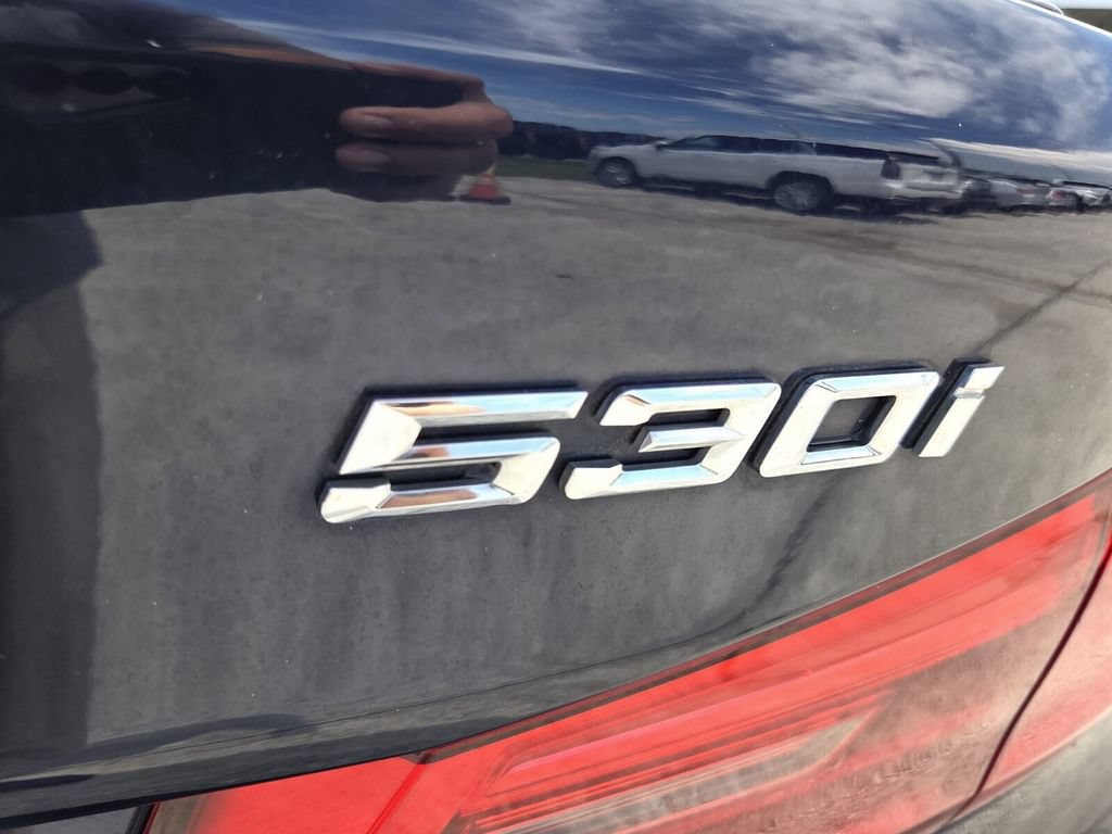 Used 2017 BMW 530i RWD image 16
