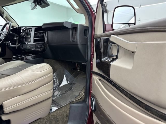 Used 2020 GMC Savana 2500 w/ Enhanced Convenience Package RWD image 22