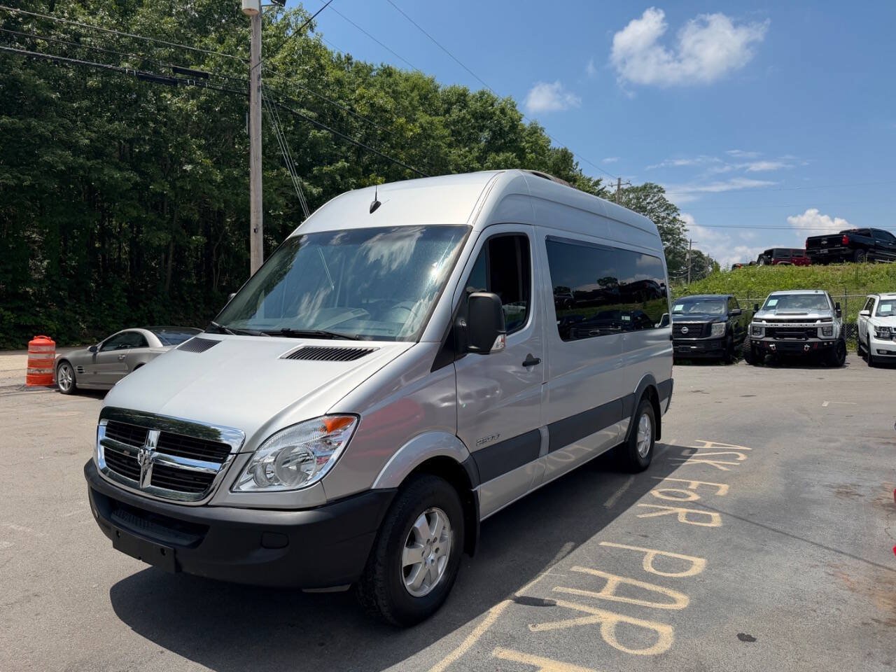 Used 2008 Dodge Sprinter 2500 RWD image 1