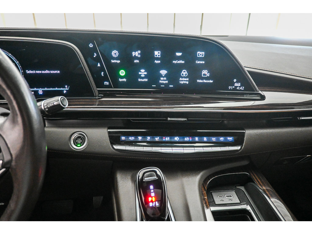 Used 2023 Cadillac Escalade Premium Luxury AWD/4WD image 14