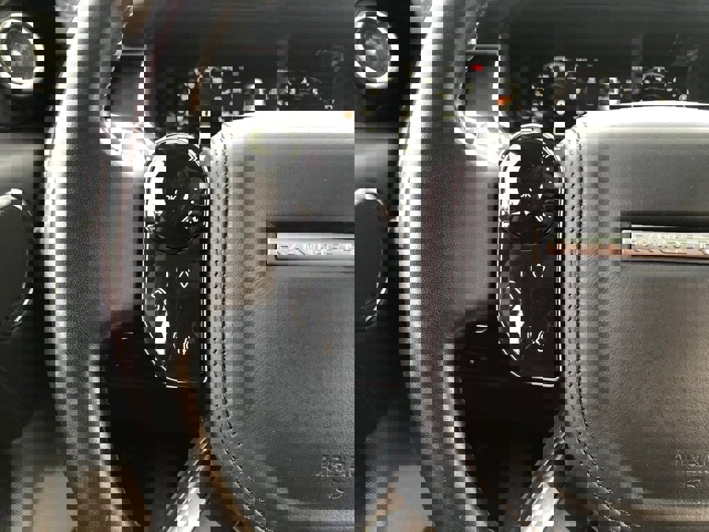 Used 2019 Land Rover Range Rover Long Wheelbase Autobiography image 21