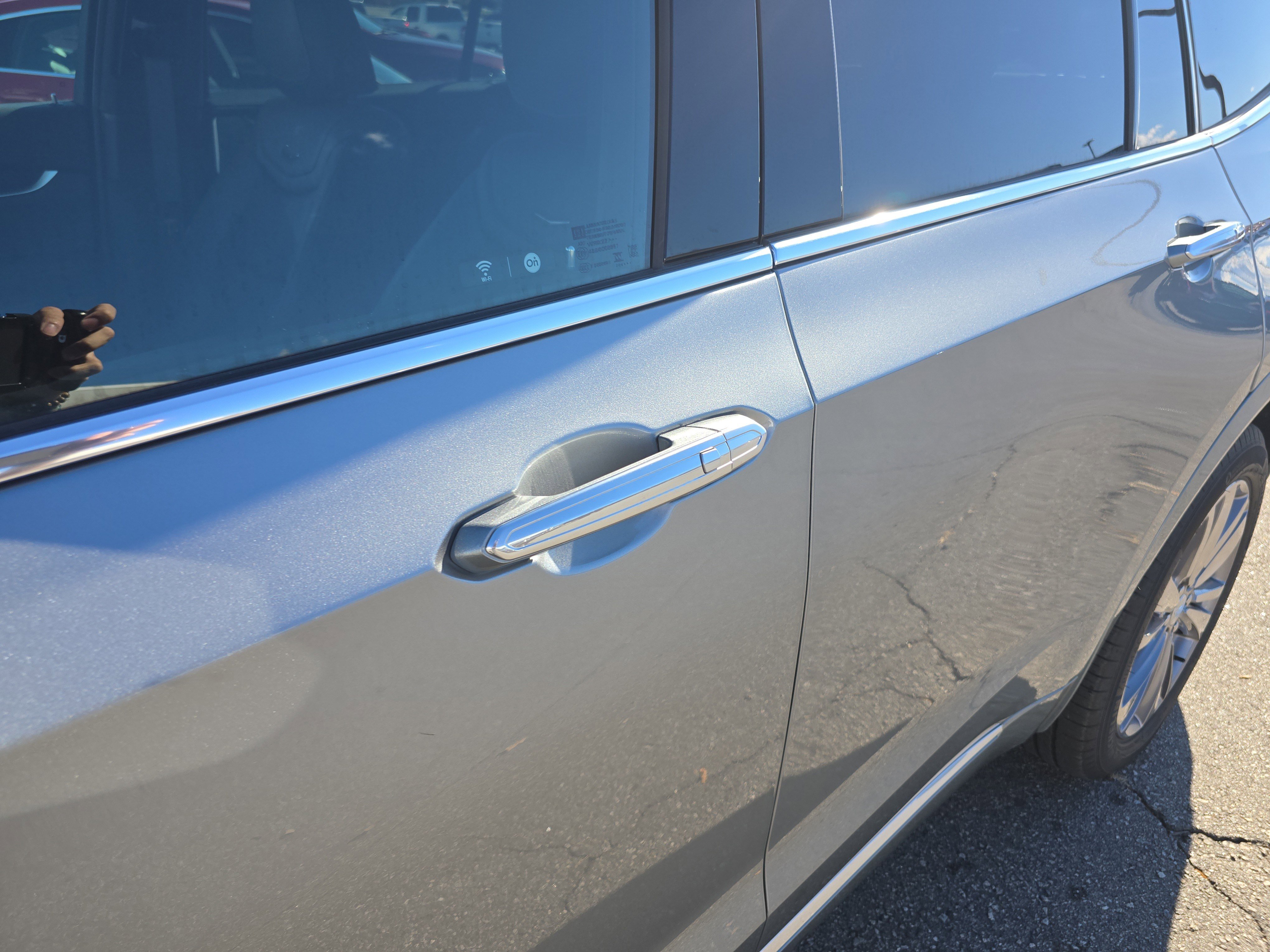 Used 2025 Cadillac XT6 Premium Luxury image 13