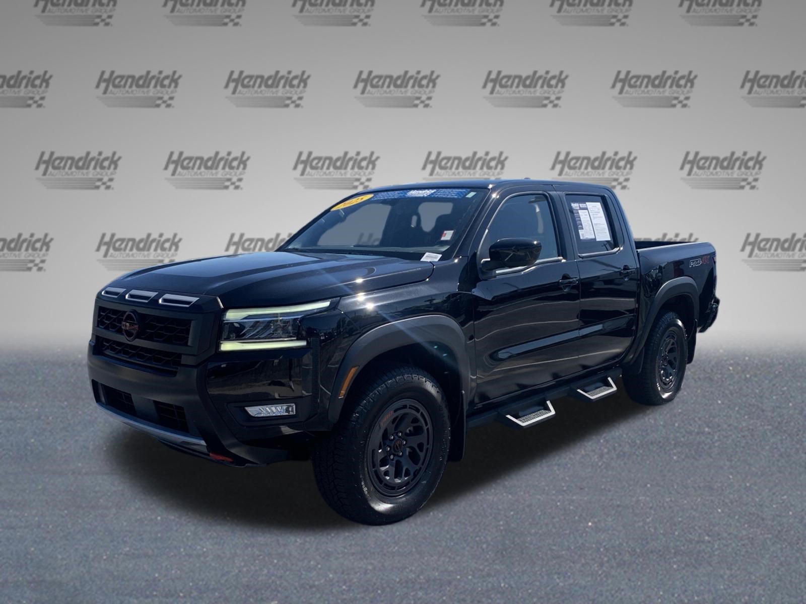 Used 2025 Nissan Frontier PRO-4X AWD/4WD image 5