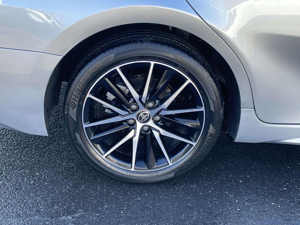 Used 2024 Toyota Camry SE image 13