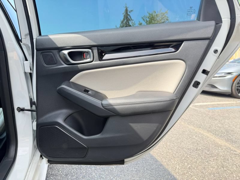 Used 2022 Honda Civic Touring image 24