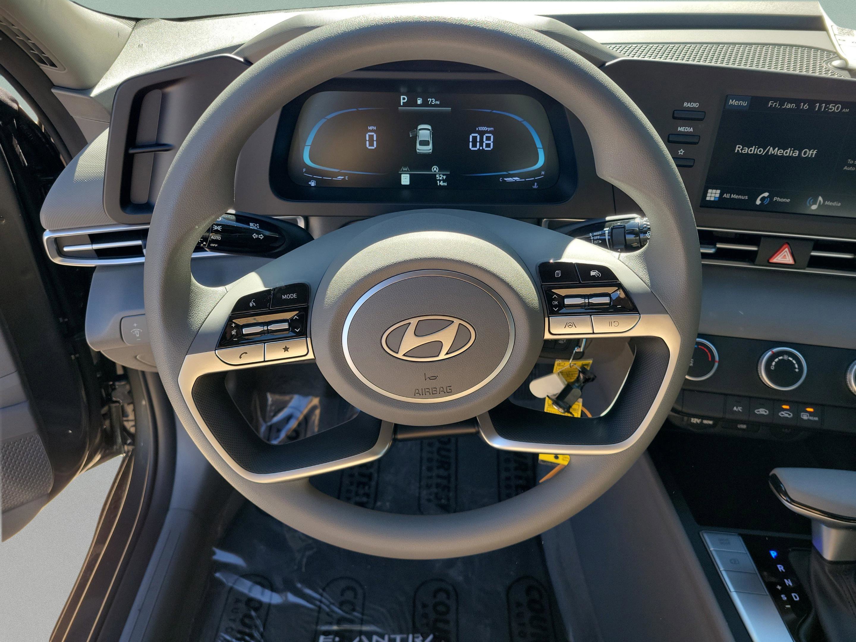 New 2026 Hyundai Elantra SE image 7