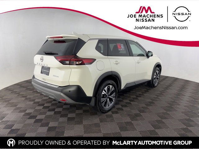 Certified 2023 Nissan Rogue SV image 5