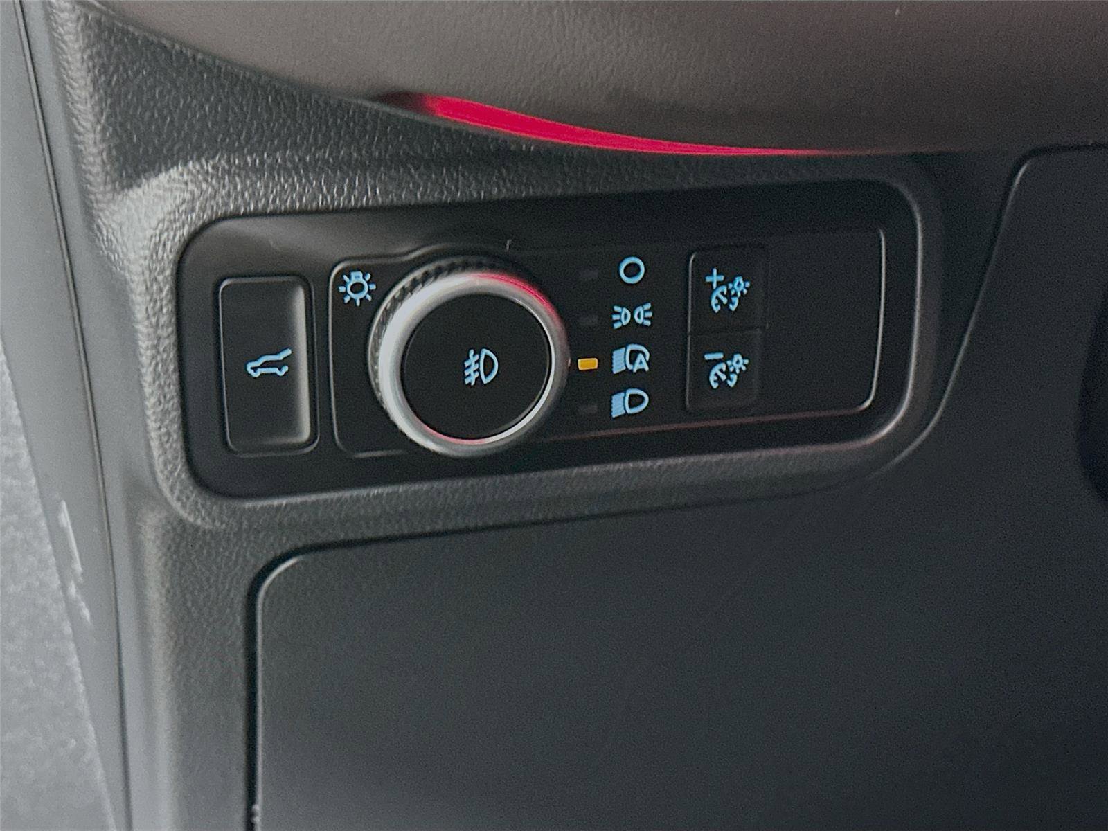 Used 2025 Ford Explorer Platinum w/ LUX Leather Package image 10