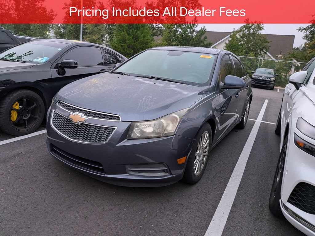 Used 2013 Chevrolet Cruze Eco w/ Enhanced Safety Package FWD image 3