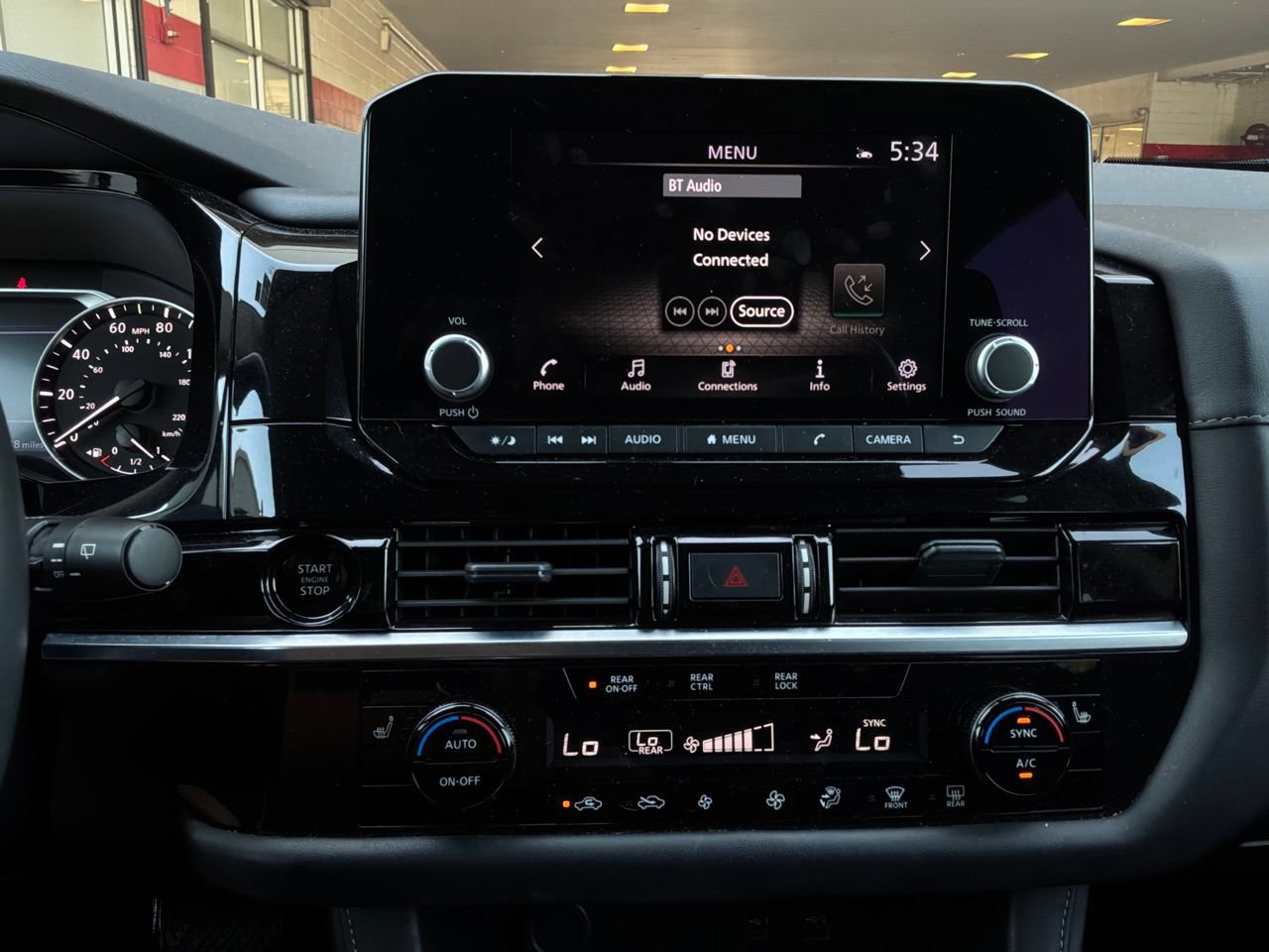 Used 2025 Nissan Pathfinder SV AWD/4WD image 29