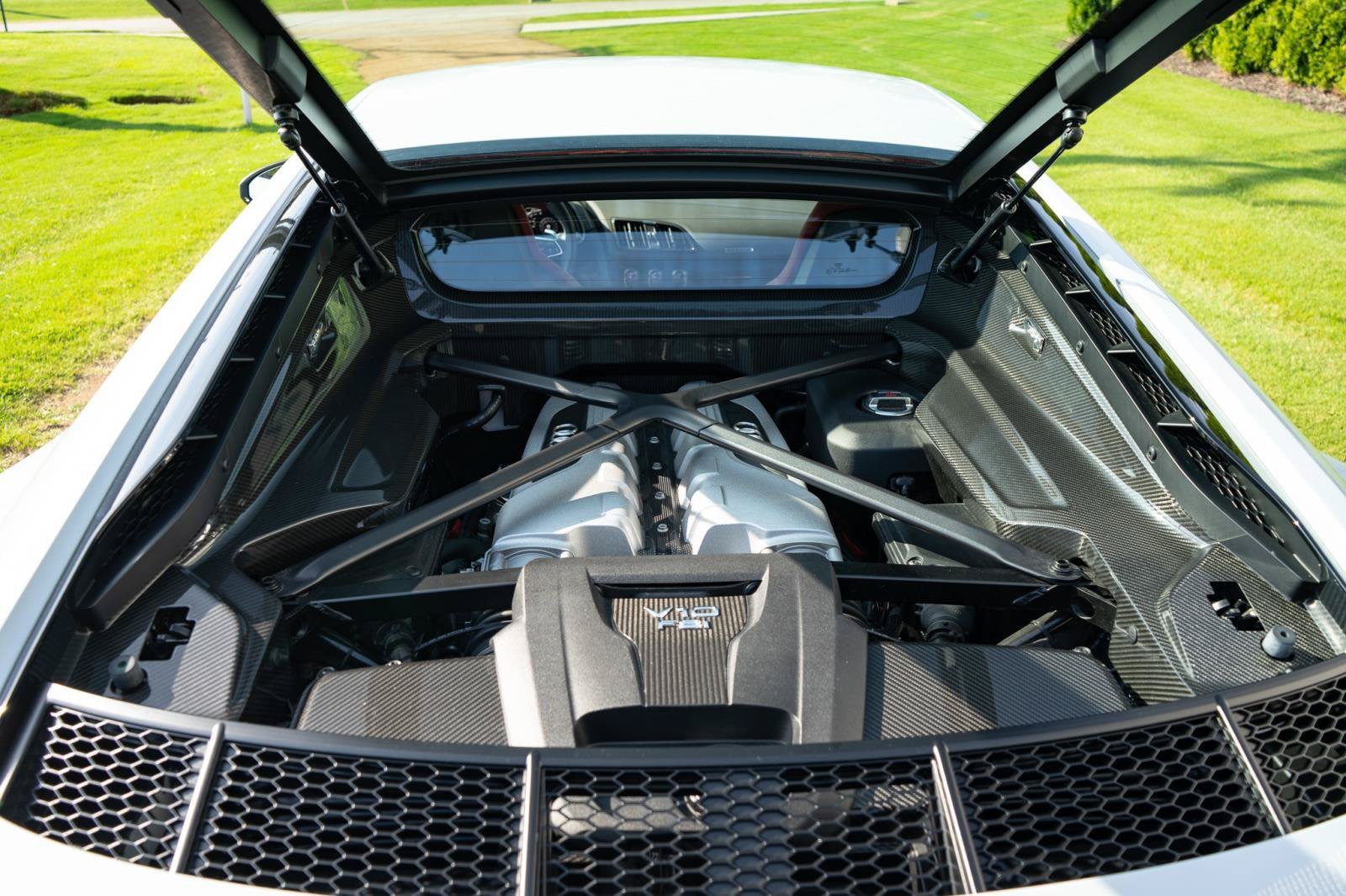 Certified 2023 Audi R8 V10 performance AWD/4WD image 31
