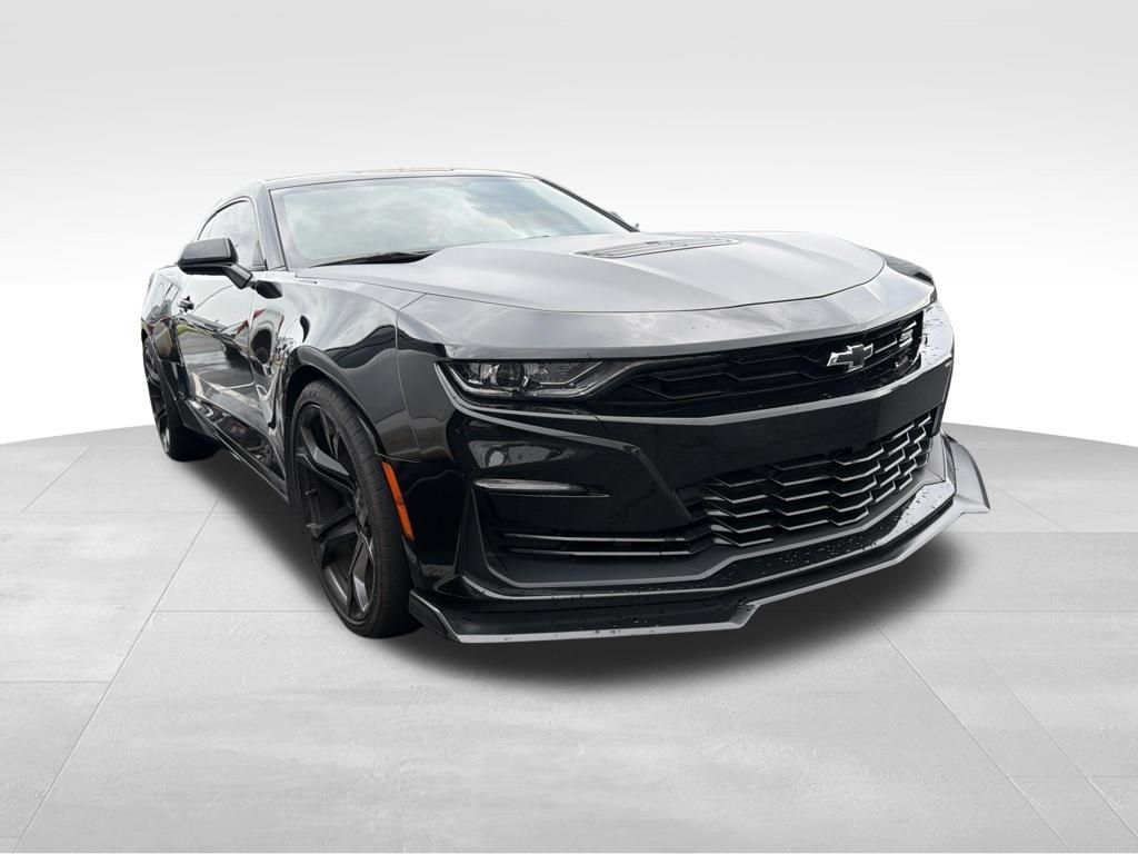 Used 2022 Chevrolet Camaro SS RWD image 8