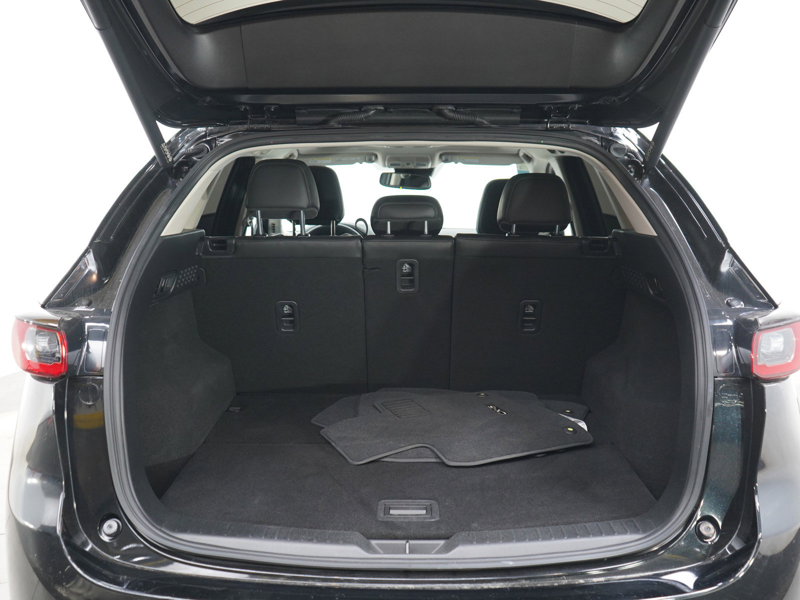 Used 2023 MAZDA CX-5 AWD 2.5 S w/ Premium Plus Pkg image 16