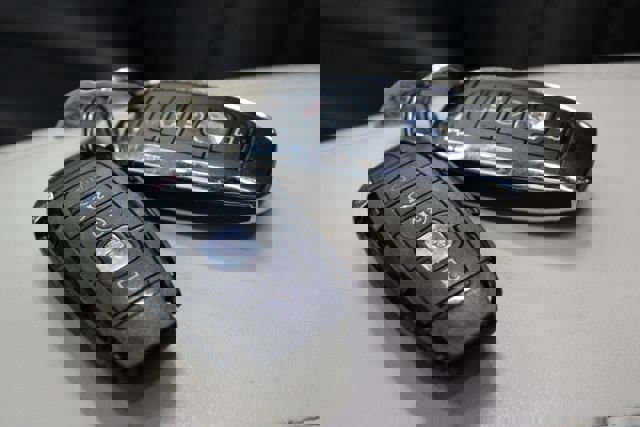 Used 2017 Lincoln MKC Reserve image 13