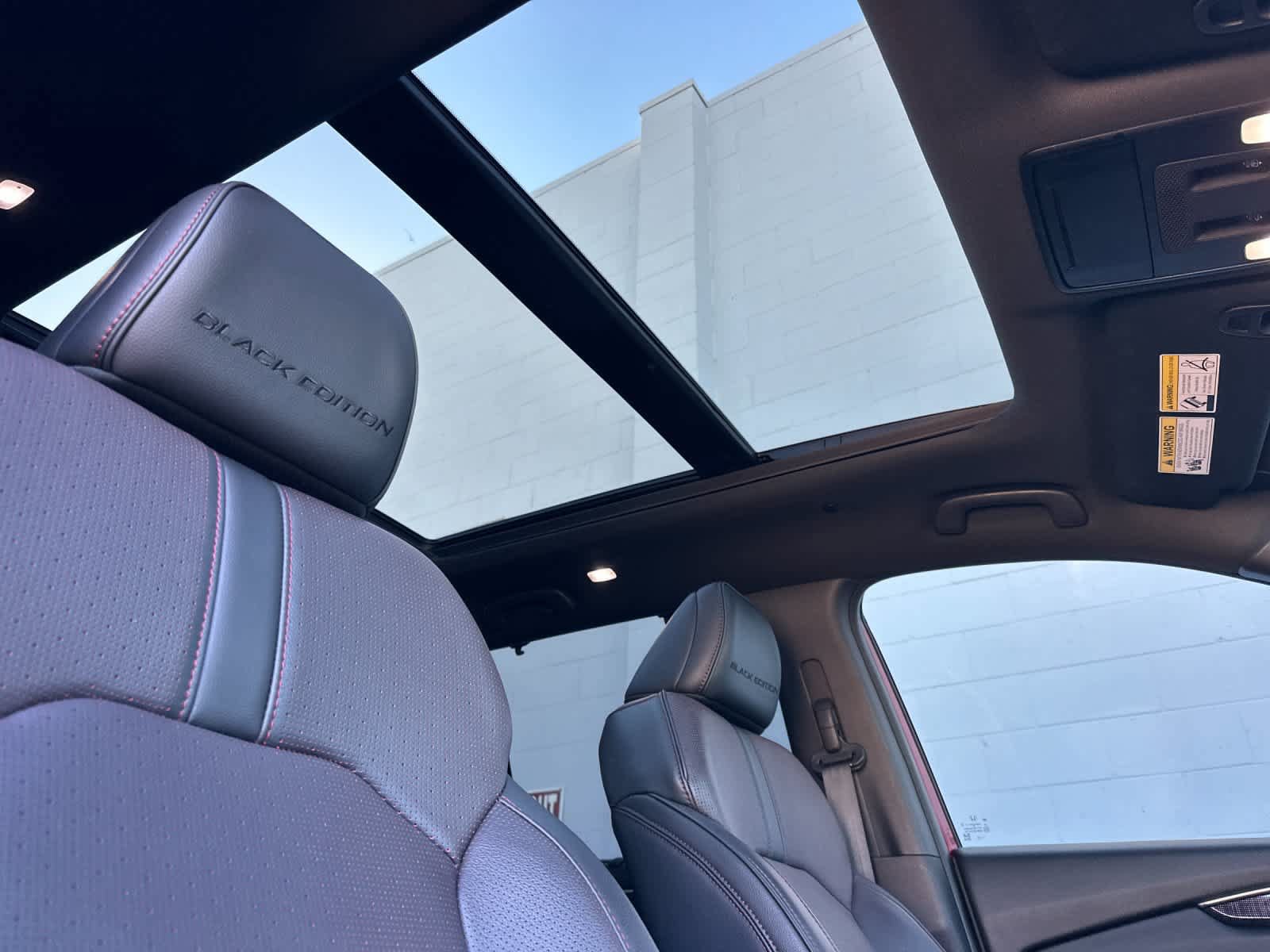 Used 2025 Honda Pilot Black Edition image 19