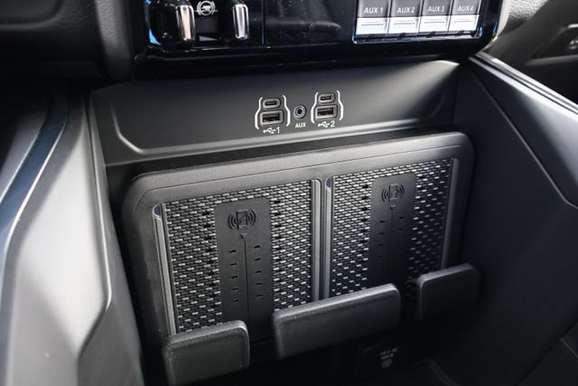 New 2026 RAM 3500 Laramie AWD/4WD image 14