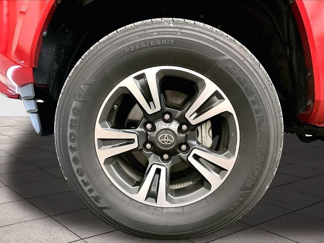 Used 2019 Toyota Tacoma TRD Sport AWD/4WD image 8