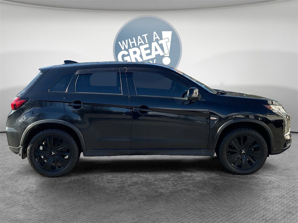 Used 2023 Mitsubishi Outlander Sport LE image 2