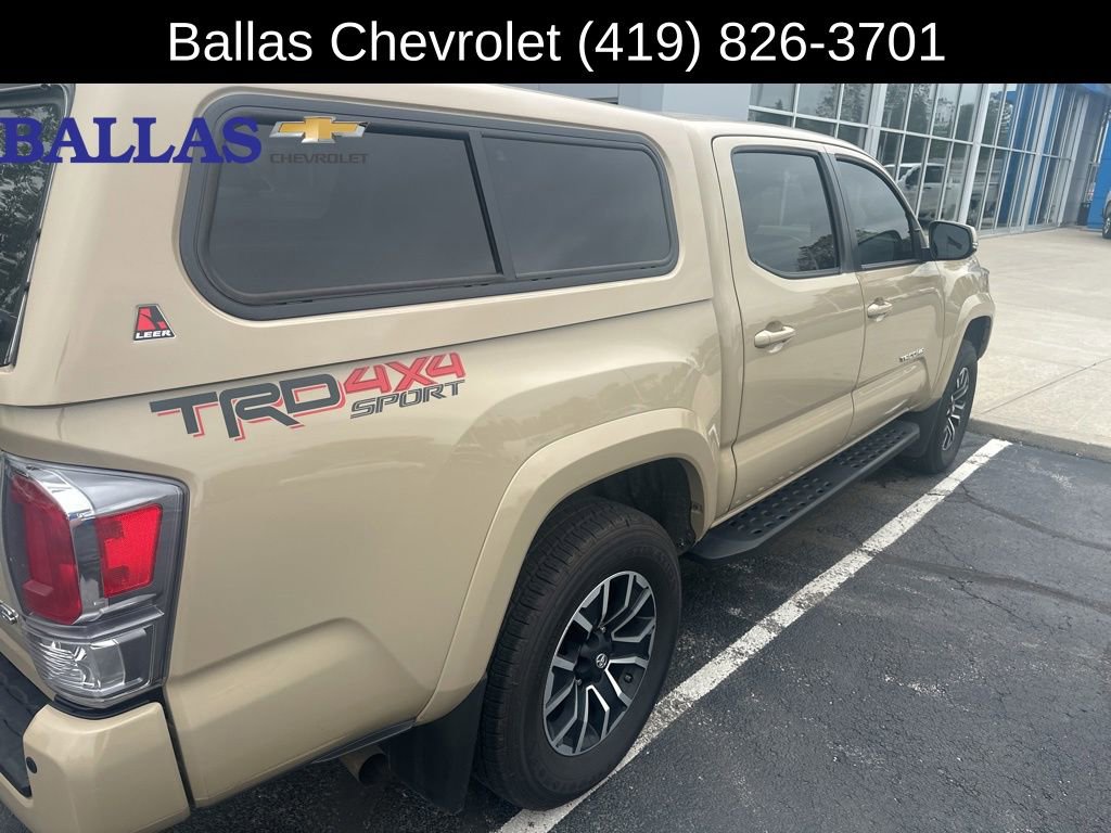Used 2020 Toyota Tacoma TRD Sport w/ Technology Package AWD/4WD image 3