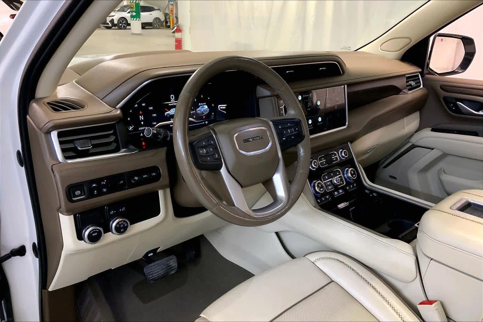 Used 2022 GMC Yukon Denali image 18
