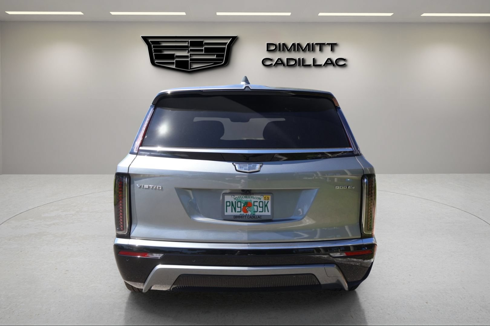 New 2026 Cadillac Vistiq Luxury AWD/4WD image 4