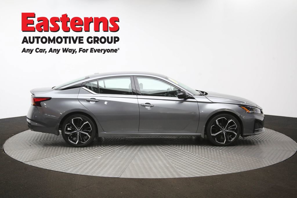 Used 2023 Nissan Altima 2.5 SR image 44