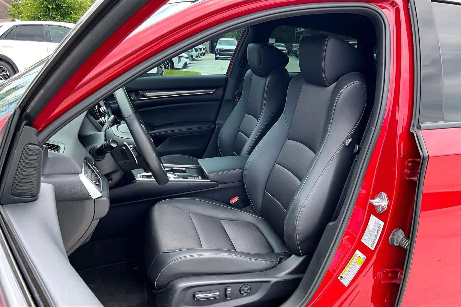 Used 2022 Honda Accord Sport image 8