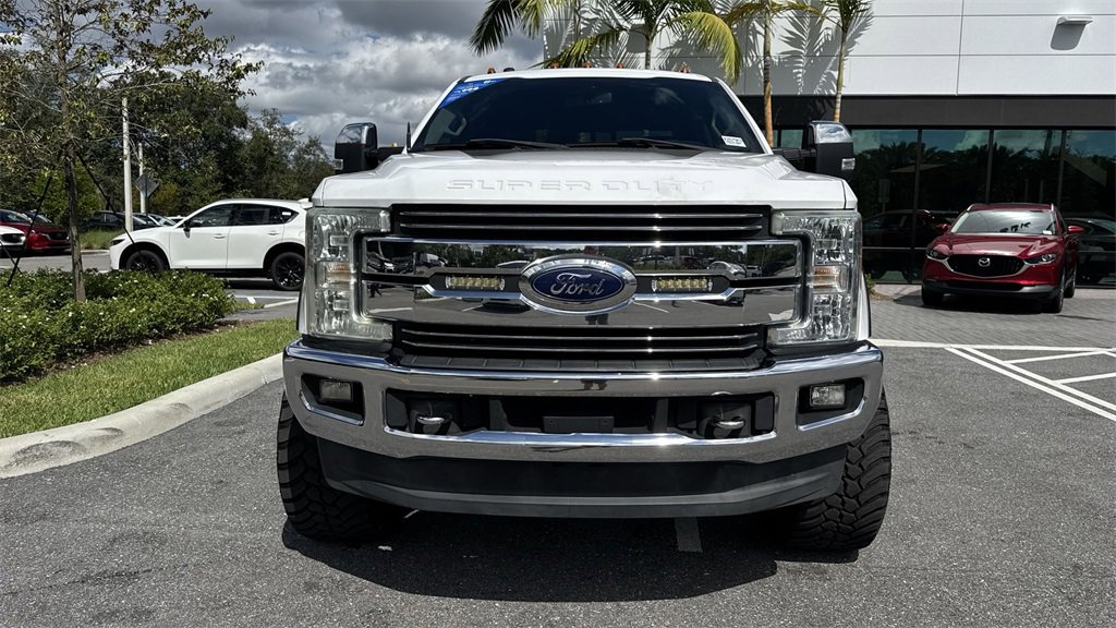 Used 2017 Ford F350 Lariat w/ Chrome Package image 30