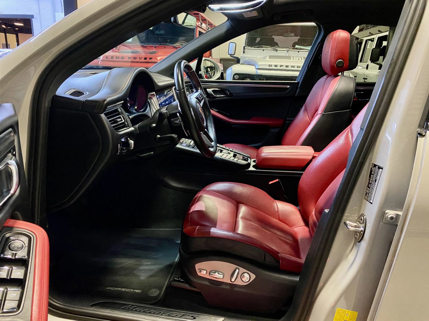 Used 2021 Porsche Macan GTS image 16