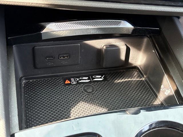 Used 2024 Buick Envision Preferred AWD/4WD image 18