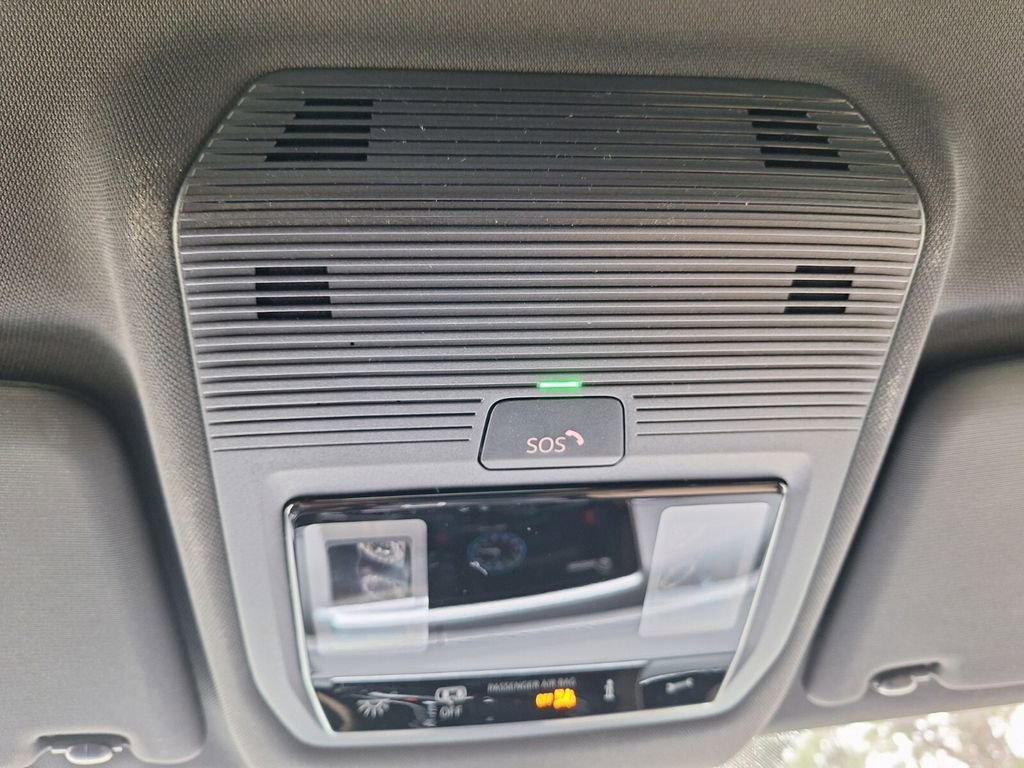 New 2026 Volkswagen Atlas Cross Sport SE image 19