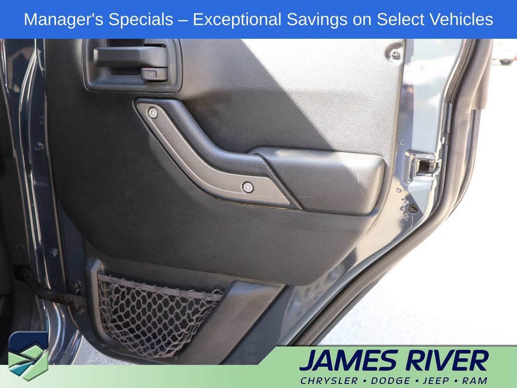 Used 2017 Jeep Wrangler Unlimited Sport w/ Quick Order Package 24S AWD/4WD image 11