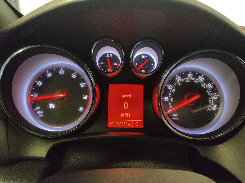 Used 2019 Buick Cascada Premium image 23