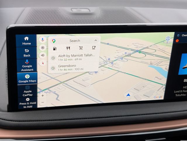 Used 2025 Acura MDX w/ Technology Package FWD image 19