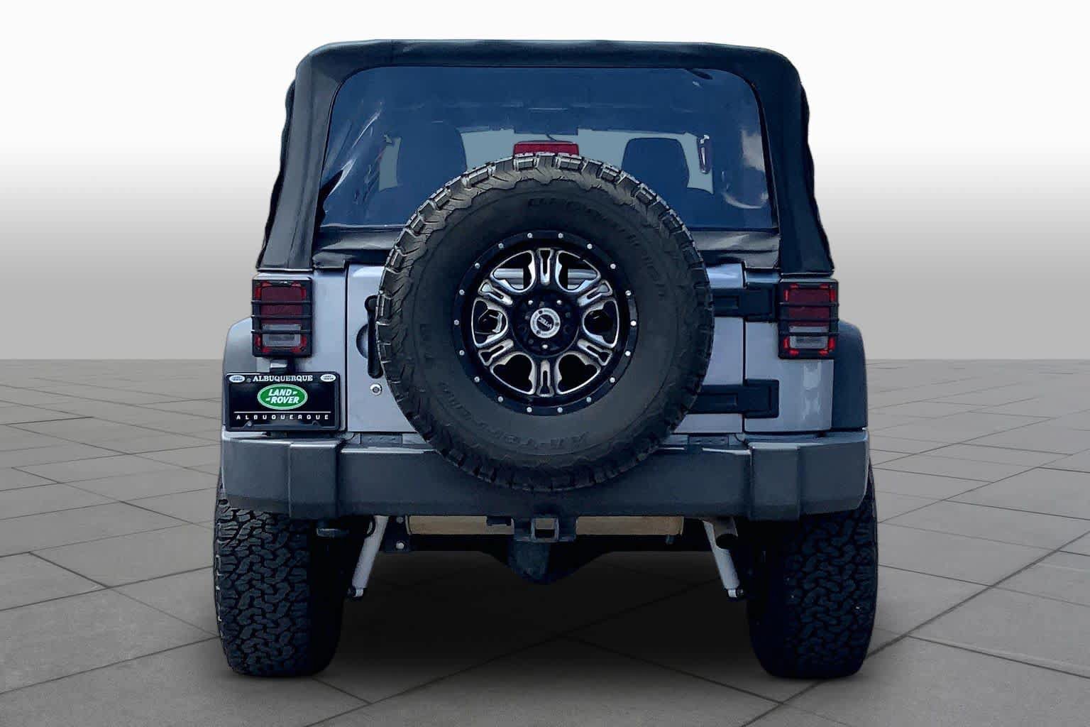 Used 2013 Jeep Wrangler Rubicon w/ PWR Convenience Group AWD/4WD image 5