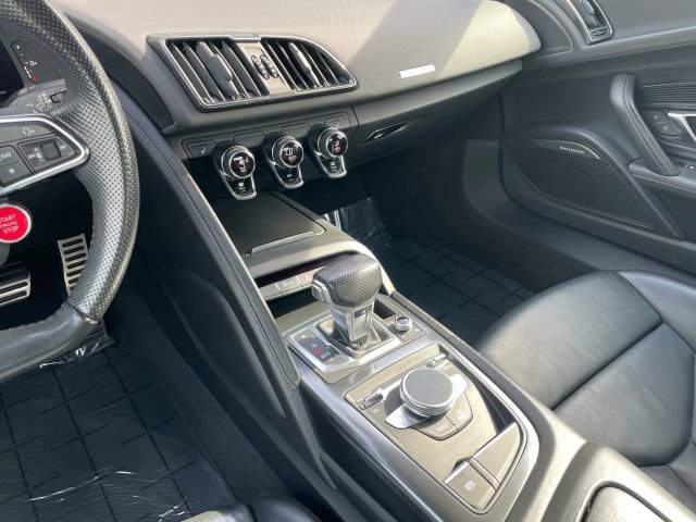 Used 2017 Audi R8 V10 image 23