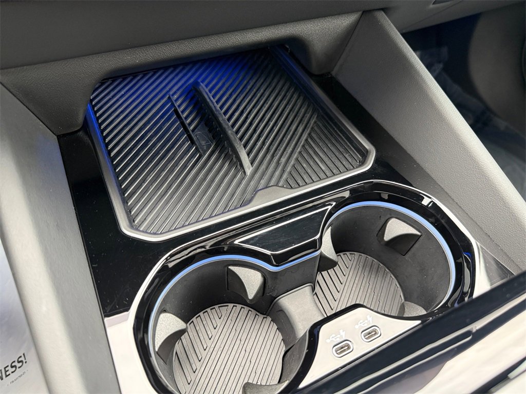 Certified 2025 BMW i5 M60 w/ Premium Package image 27