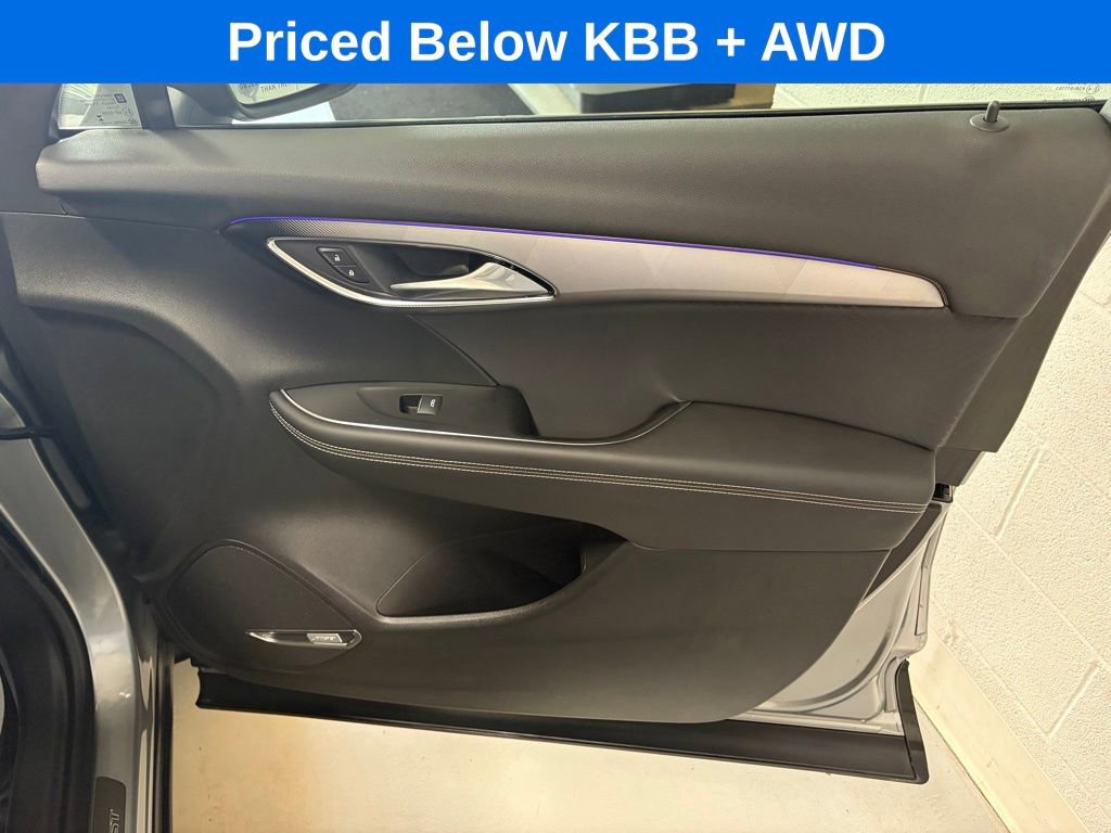 Used 2025 Buick Envision Sport Touring image 23