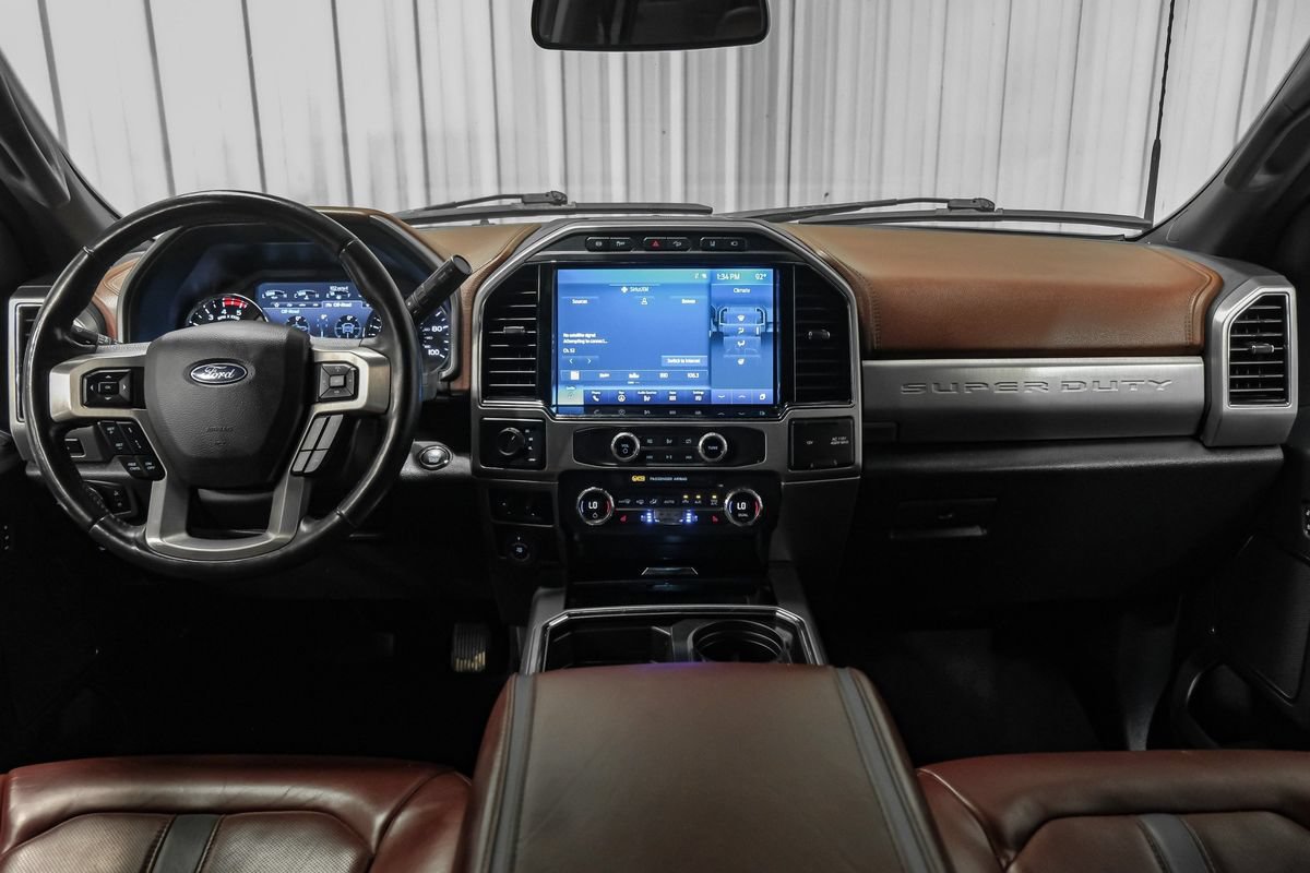 Used 2022 Ford F350 Platinum w/ FX4 Off-Road Package AWD/4WD image 14