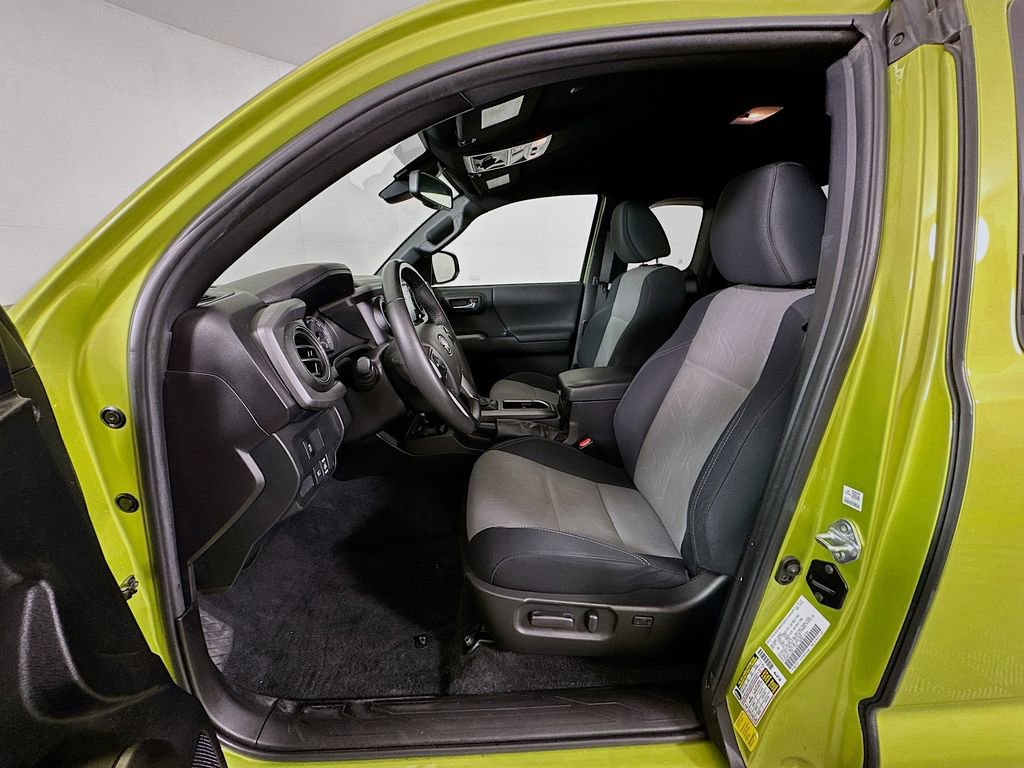 Certified 2023 Toyota Tacoma TRD Off-Road image 20