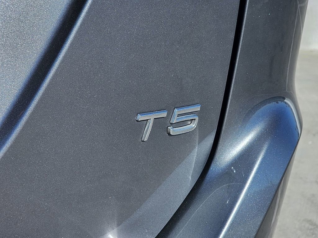 Used 2016 Volvo XC60 T5 Platinum w/ Protection Package FWD image 14