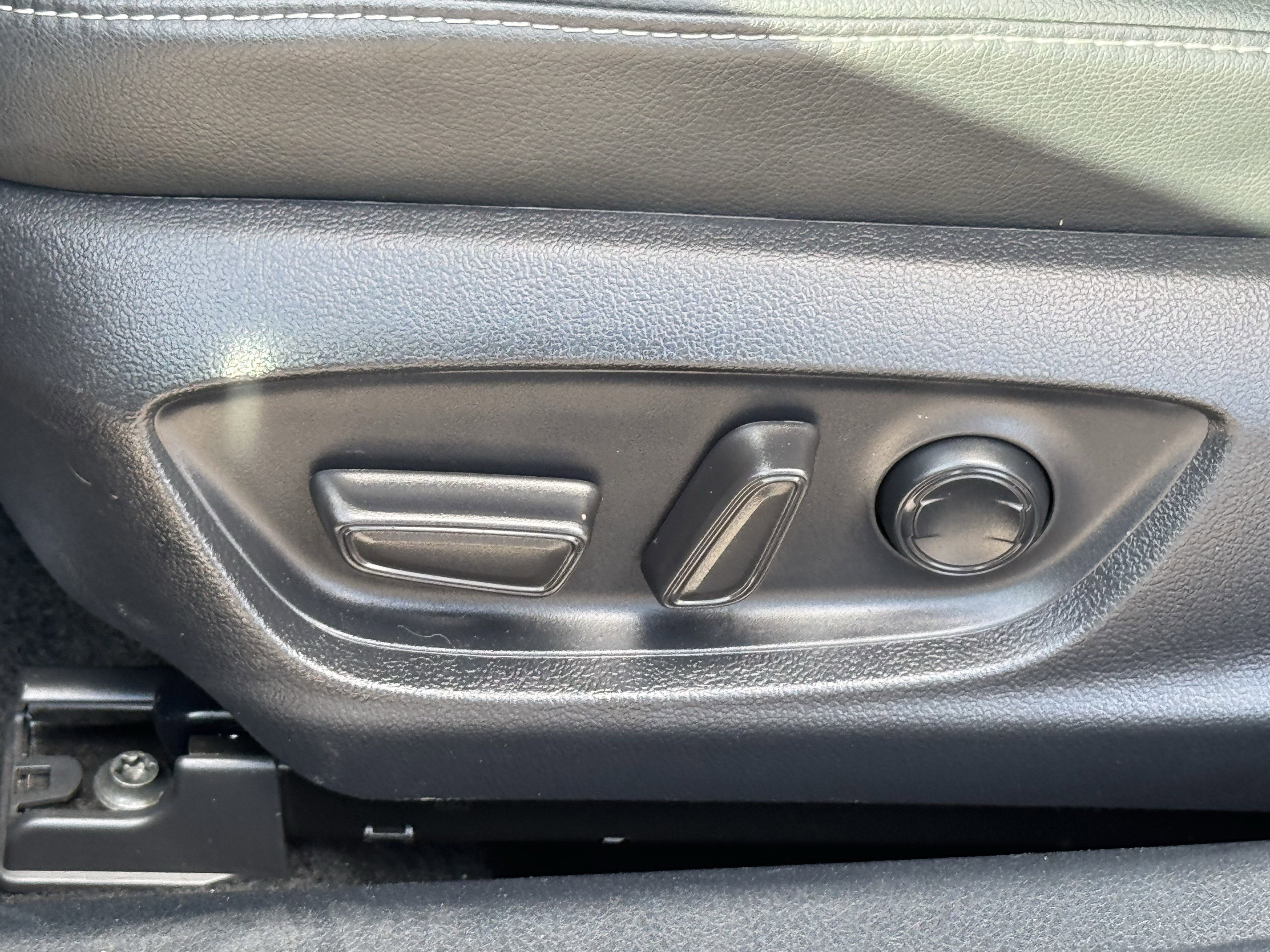 Used 2024 Toyota Camry XSE image 28