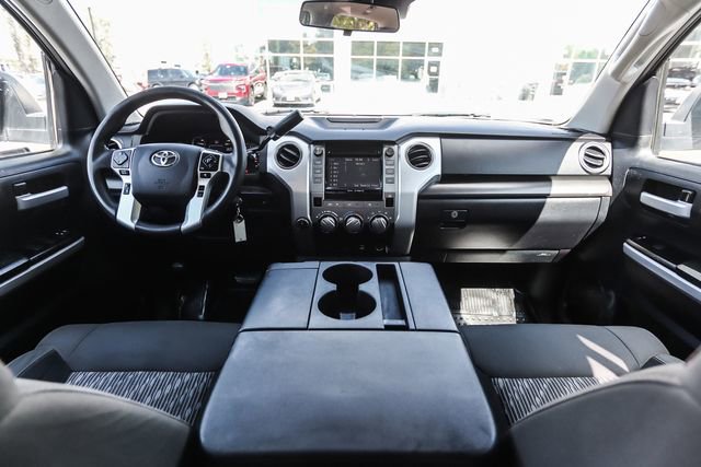 Used 2018 Toyota Tundra SR5 AWD/4WD image 24