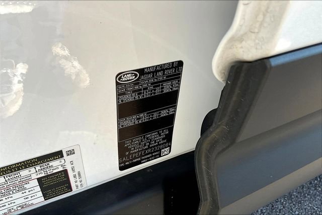 Used 2024 Land Rover Defender 110 SE AWD/4WD image 19