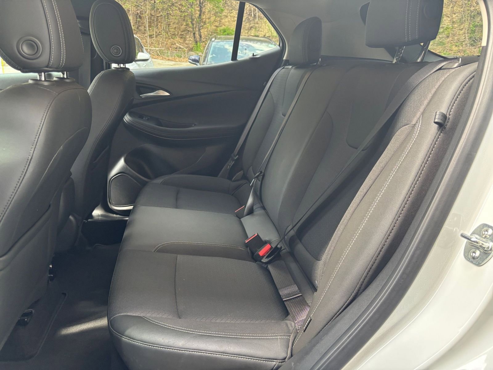 Used 2025 Buick Encore GX Preferred FWD image 25