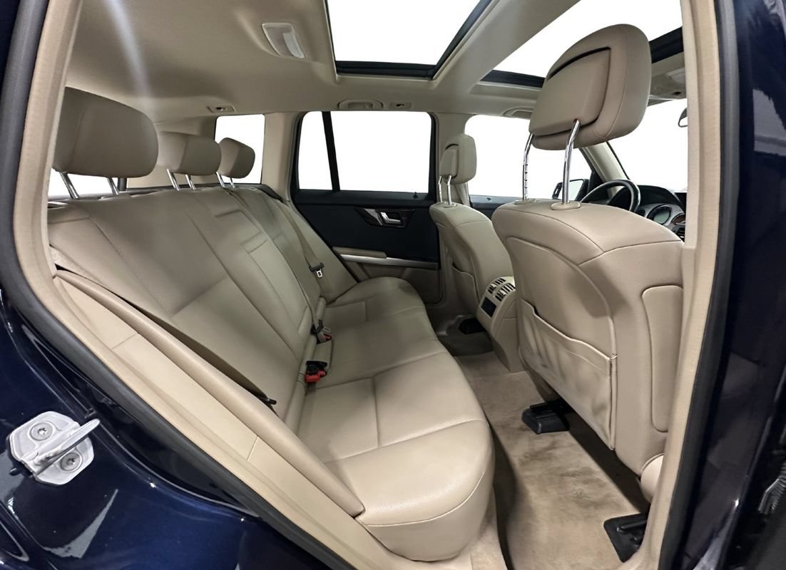 Used 2012 Mercedes-Benz GLK 350 4MATIC image 15