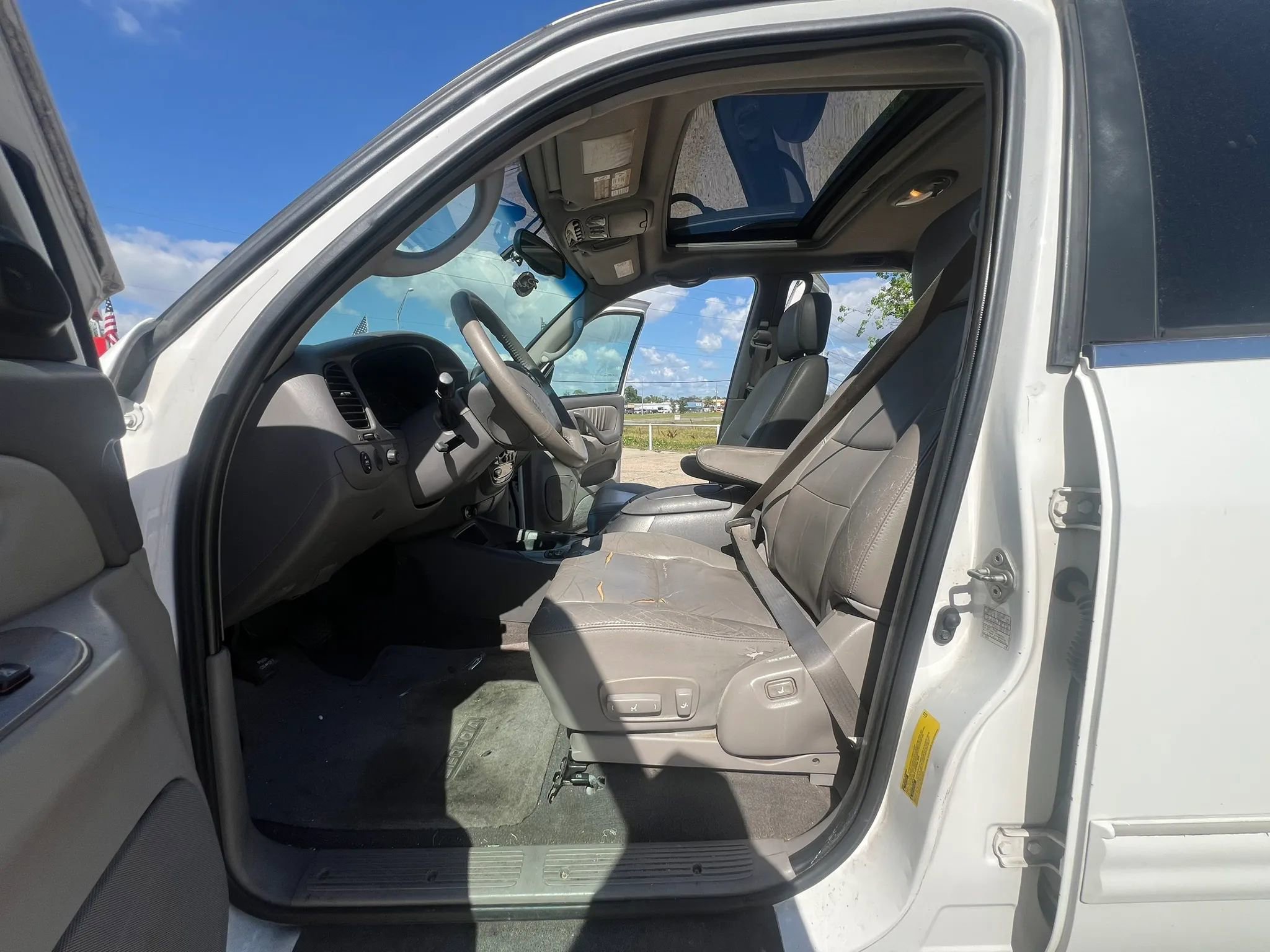 Used 2003 Toyota Sequoia Limited RWD image 8