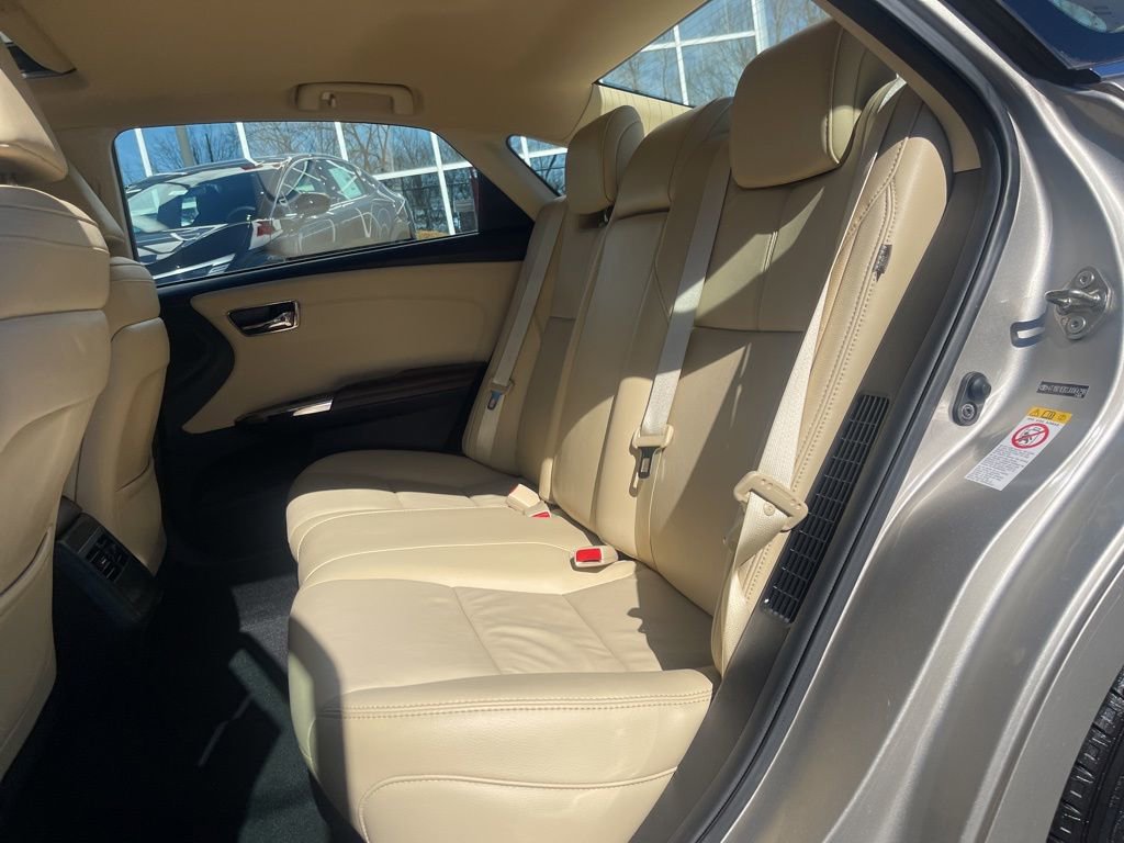 Used 2018 Toyota Avalon XLE Premium w/ Carpet Mat Package image 21